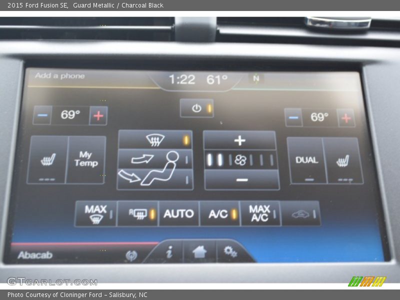 Guard Metallic / Charcoal Black 2015 Ford Fusion SE