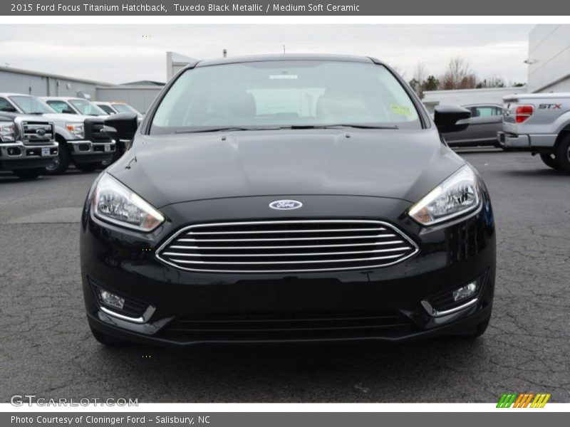 Tuxedo Black Metallic / Medium Soft Ceramic 2015 Ford Focus Titanium Hatchback