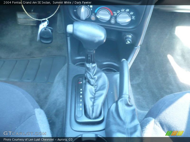 Summit White / Dark Pewter 2004 Pontiac Grand Am SE Sedan