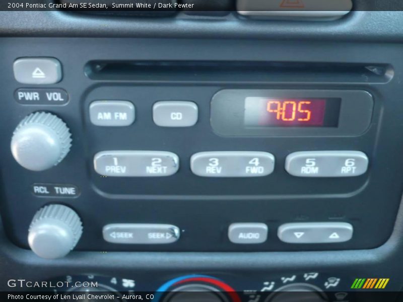 Summit White / Dark Pewter 2004 Pontiac Grand Am SE Sedan