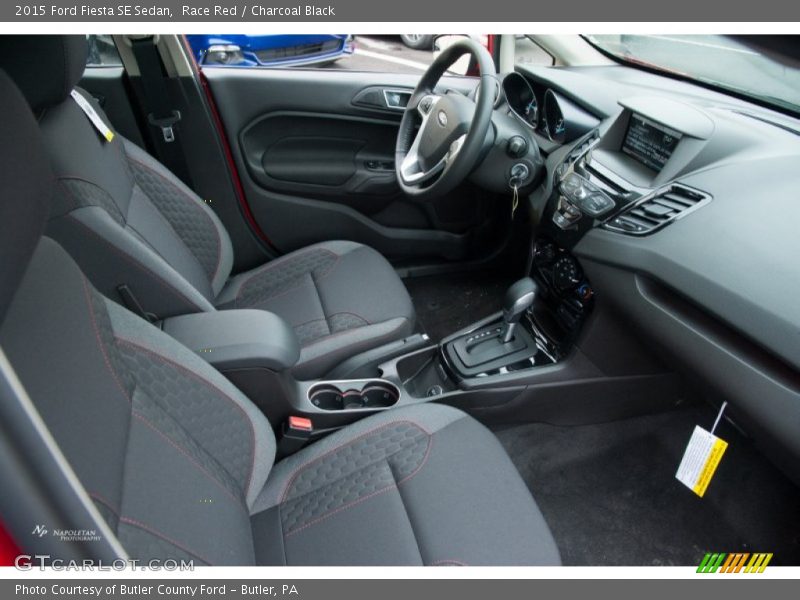 Race Red / Charcoal Black 2015 Ford Fiesta SE Sedan