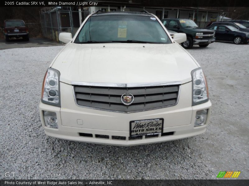 White Diamond / Light Gray 2005 Cadillac SRX V6