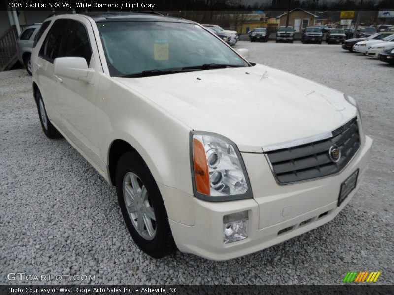White Diamond / Light Gray 2005 Cadillac SRX V6
