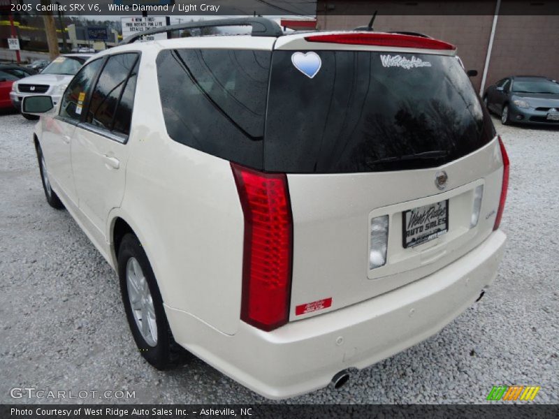 White Diamond / Light Gray 2005 Cadillac SRX V6