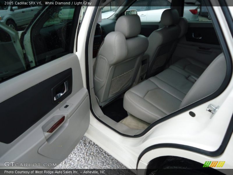 White Diamond / Light Gray 2005 Cadillac SRX V6