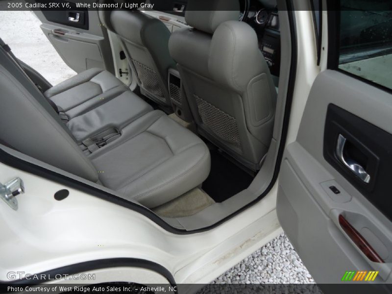 White Diamond / Light Gray 2005 Cadillac SRX V6