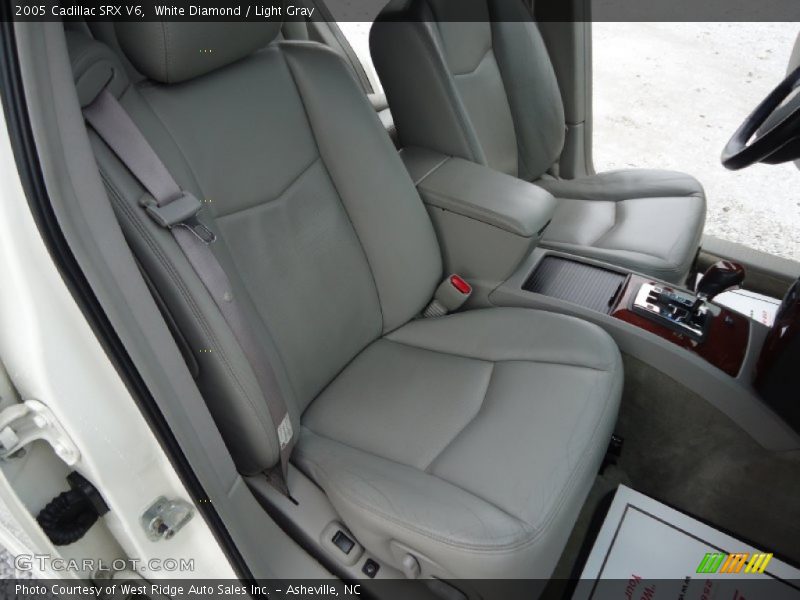 White Diamond / Light Gray 2005 Cadillac SRX V6