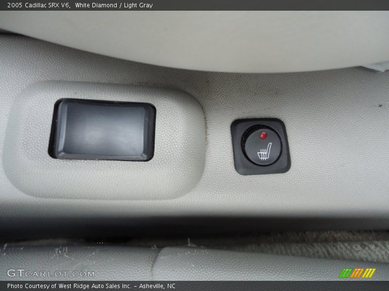 White Diamond / Light Gray 2005 Cadillac SRX V6