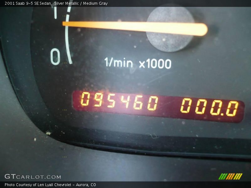 Silver Metallic / Medium Gray 2001 Saab 9-5 SE Sedan