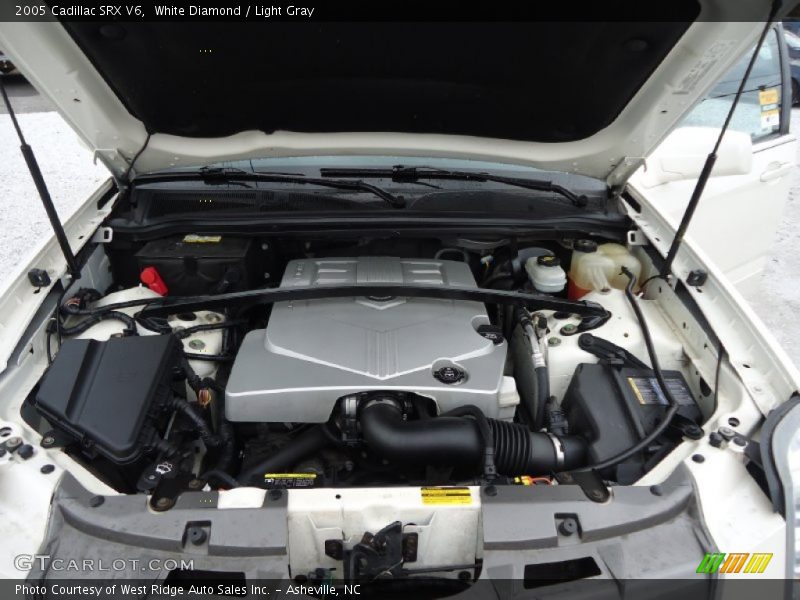 White Diamond / Light Gray 2005 Cadillac SRX V6