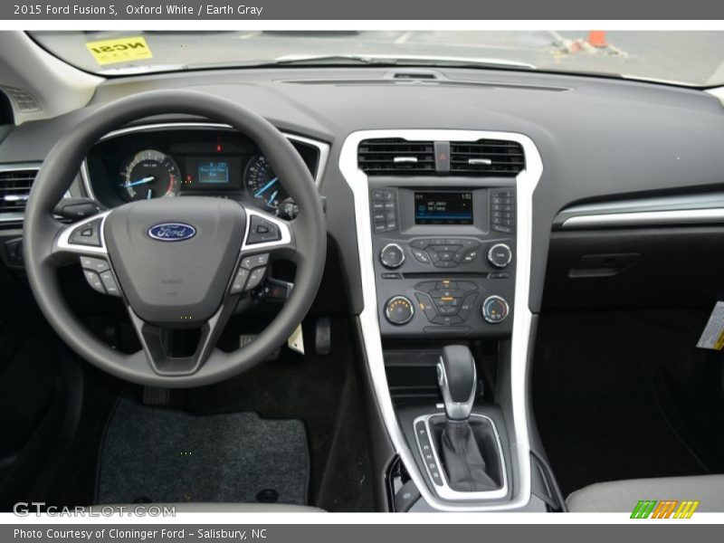 Oxford White / Earth Gray 2015 Ford Fusion S