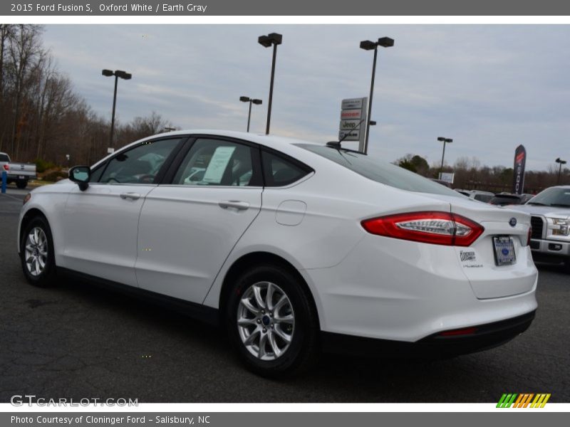 Oxford White / Earth Gray 2015 Ford Fusion S