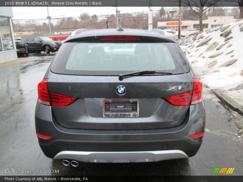 Mineral Grey Metallic / Black 2015 BMW X1 xDrive28i