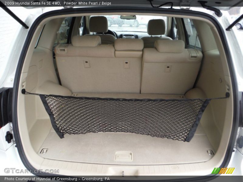  2009 Santa Fe SE 4WD Trunk