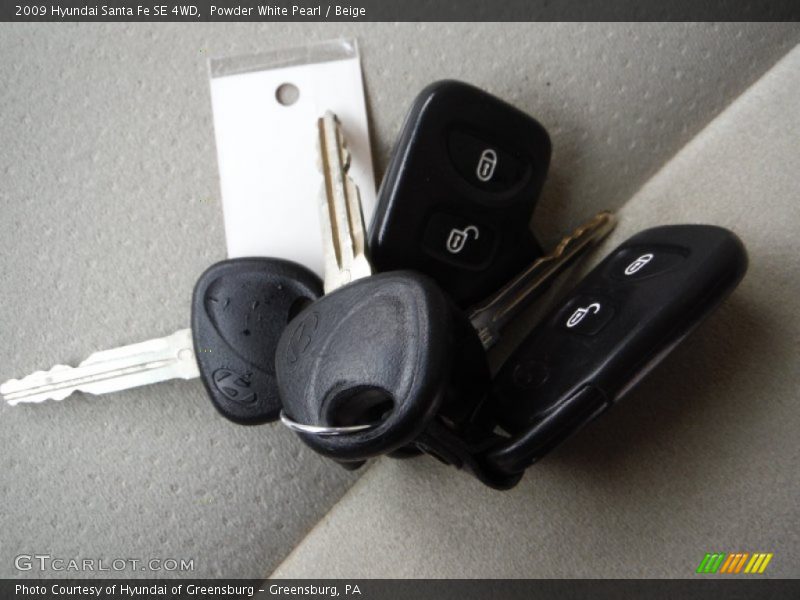 Keys of 2009 Santa Fe SE 4WD
