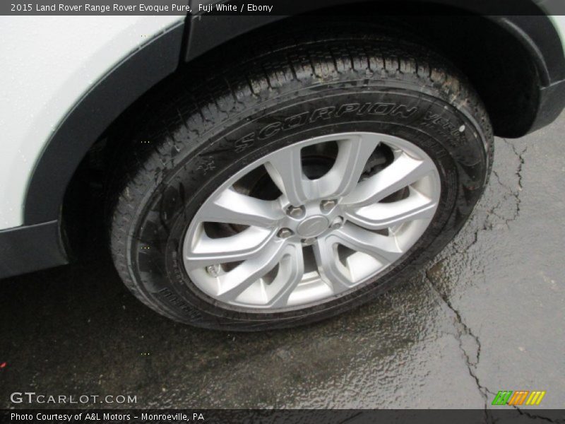 Fuji White / Ebony 2015 Land Rover Range Rover Evoque Pure