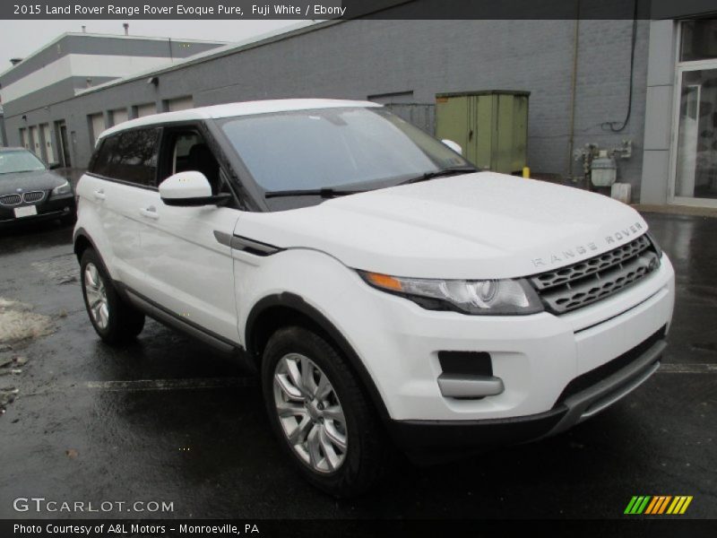 Fuji White / Ebony 2015 Land Rover Range Rover Evoque Pure