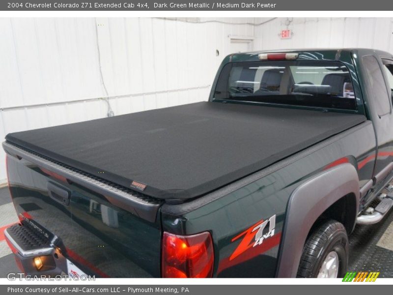 Dark Green Metallic / Medium Dark Pewter 2004 Chevrolet Colorado Z71 Extended Cab 4x4