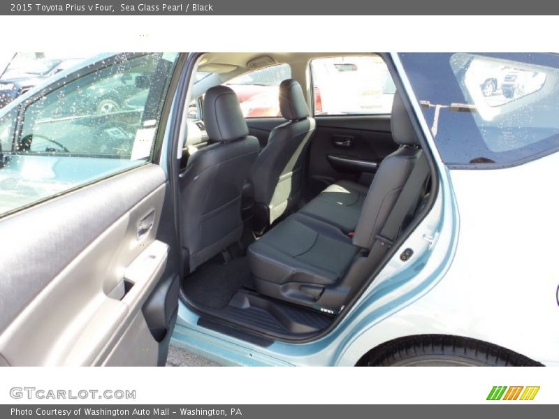 Sea Glass Pearl / Black 2015 Toyota Prius v Four