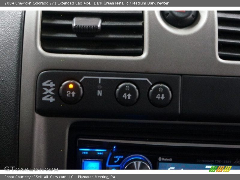 Dark Green Metallic / Medium Dark Pewter 2004 Chevrolet Colorado Z71 Extended Cab 4x4