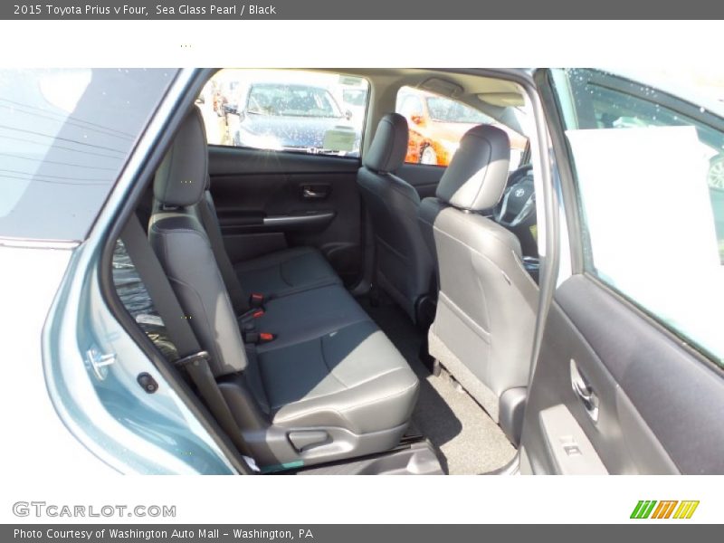 Sea Glass Pearl / Black 2015 Toyota Prius v Four
