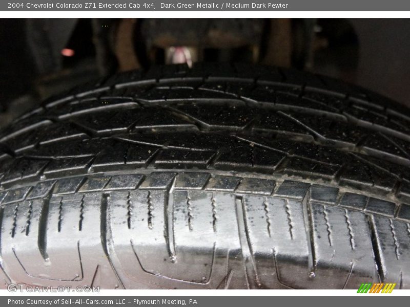 Dark Green Metallic / Medium Dark Pewter 2004 Chevrolet Colorado Z71 Extended Cab 4x4