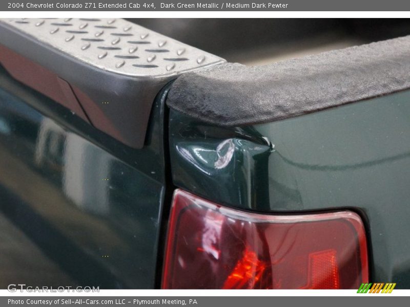 Dark Green Metallic / Medium Dark Pewter 2004 Chevrolet Colorado Z71 Extended Cab 4x4