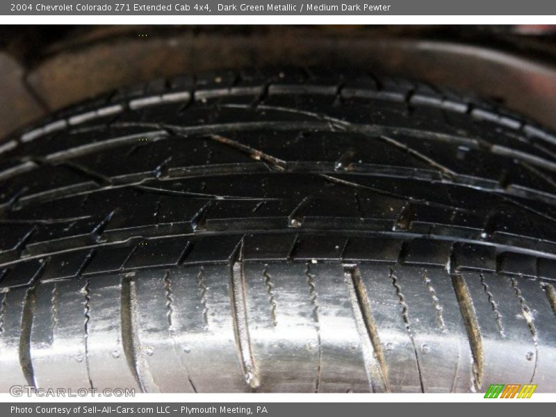Dark Green Metallic / Medium Dark Pewter 2004 Chevrolet Colorado Z71 Extended Cab 4x4