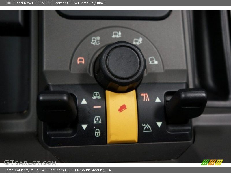 Zambezi Silver Metallic / Black 2006 Land Rover LR3 V8 SE