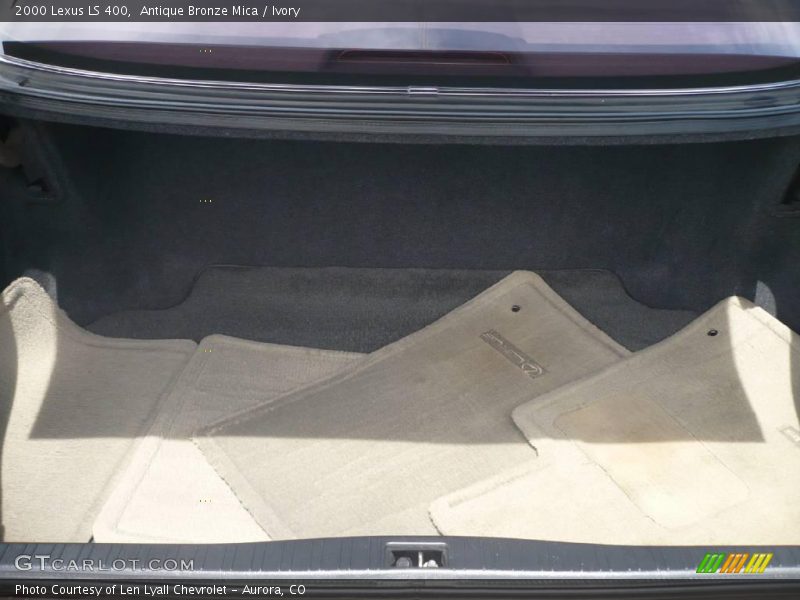 Antique Bronze Mica / Ivory 2000 Lexus LS 400