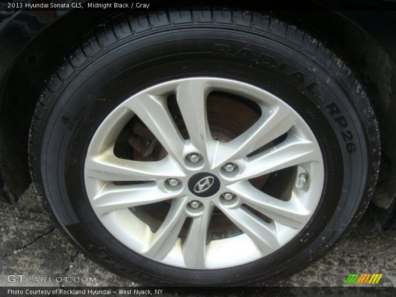 Midnight Black / Gray 2013 Hyundai Sonata GLS