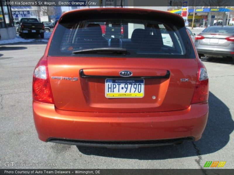 Electric Orange / Gray 2008 Kia Spectra 5 SX Wagon