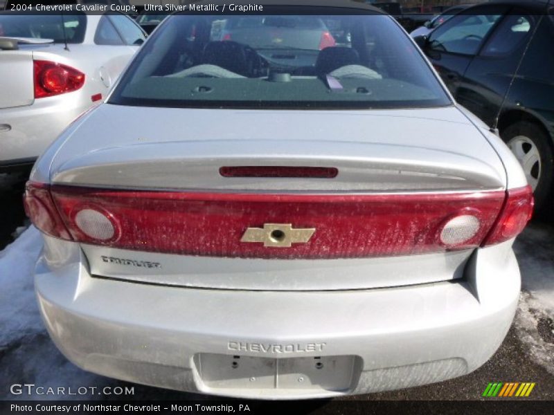 Ultra Silver Metallic / Graphite 2004 Chevrolet Cavalier Coupe