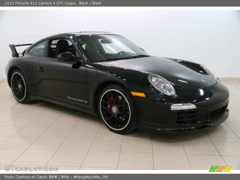 Front 3/4 View of 2012 911 Carrera 4 GTS Coupe