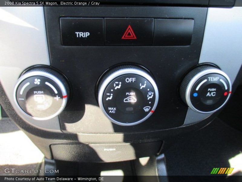 Electric Orange / Gray 2008 Kia Spectra 5 SX Wagon