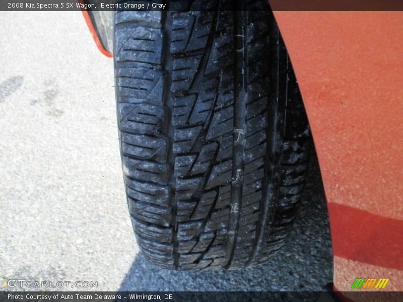 Electric Orange / Gray 2008 Kia Spectra 5 SX Wagon