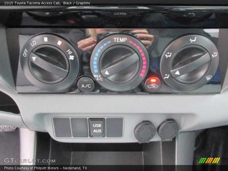 Black / Graphite 2015 Toyota Tacoma Access Cab