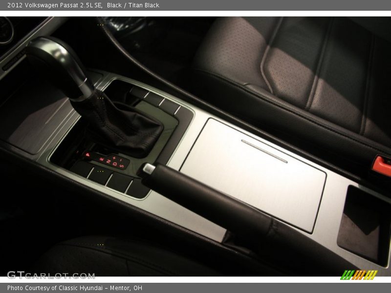 Black / Titan Black 2012 Volkswagen Passat 2.5L SE