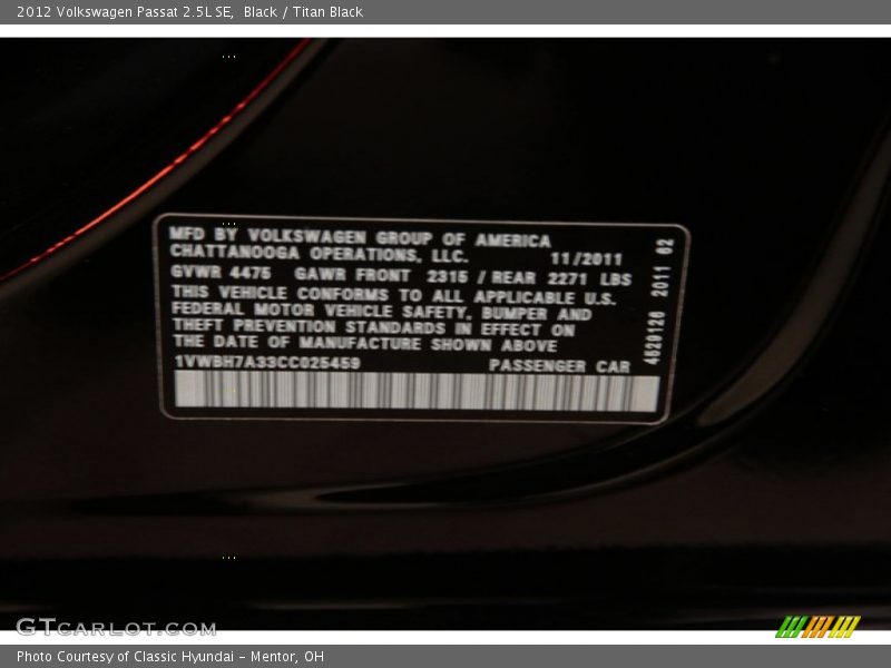 Black / Titan Black 2012 Volkswagen Passat 2.5L SE
