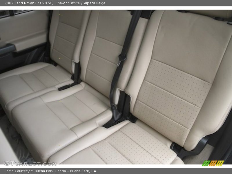 Chawton White / Alpaca Beige 2007 Land Rover LR3 V8 SE