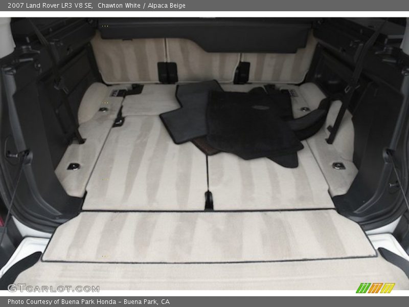Chawton White / Alpaca Beige 2007 Land Rover LR3 V8 SE