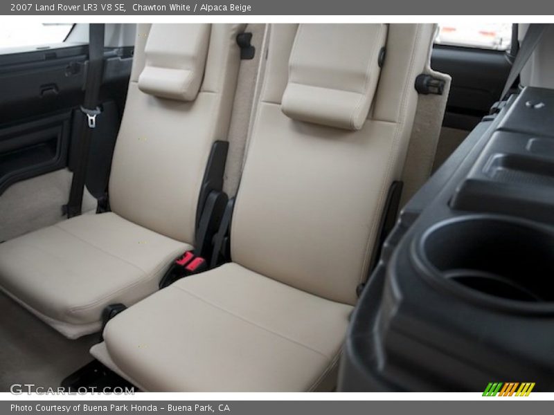 Chawton White / Alpaca Beige 2007 Land Rover LR3 V8 SE