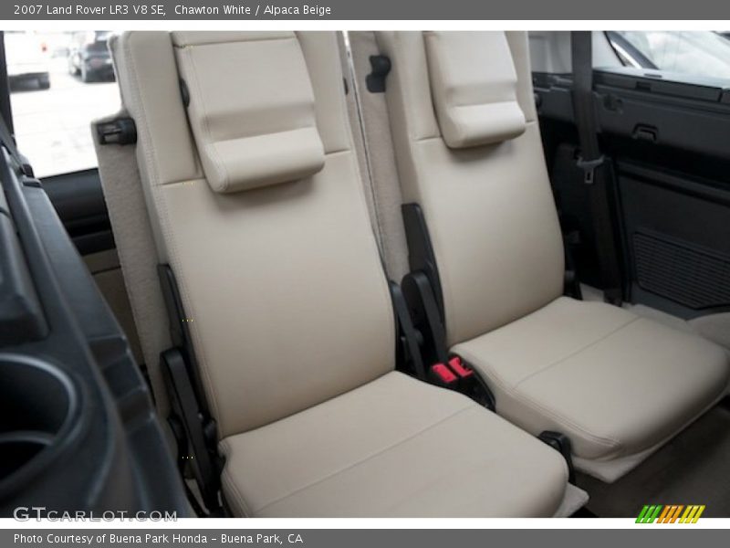 Chawton White / Alpaca Beige 2007 Land Rover LR3 V8 SE