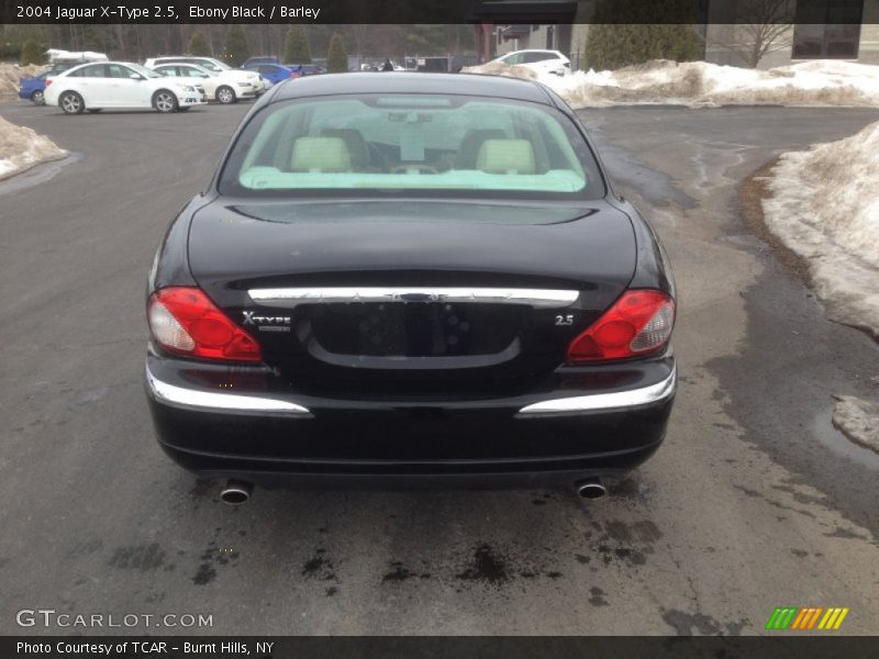 Ebony Black / Barley 2004 Jaguar X-Type 2.5