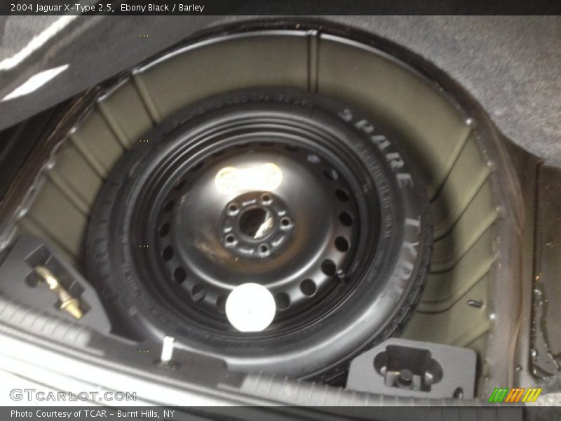 Ebony Black / Barley 2004 Jaguar X-Type 2.5
