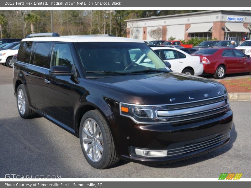 Front 3/4 View of 2013 Flex Limited