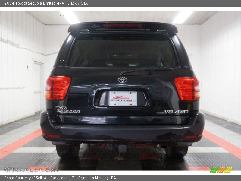 Black / Oak 2004 Toyota Sequoia Limited 4x4