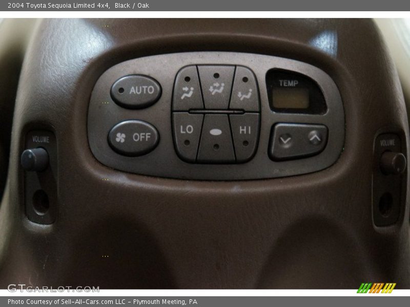 Black / Oak 2004 Toyota Sequoia Limited 4x4