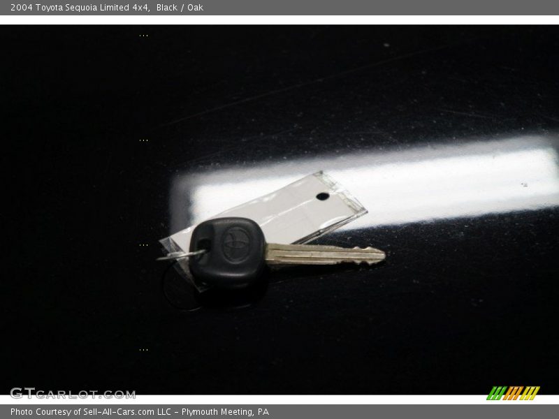Black / Oak 2004 Toyota Sequoia Limited 4x4