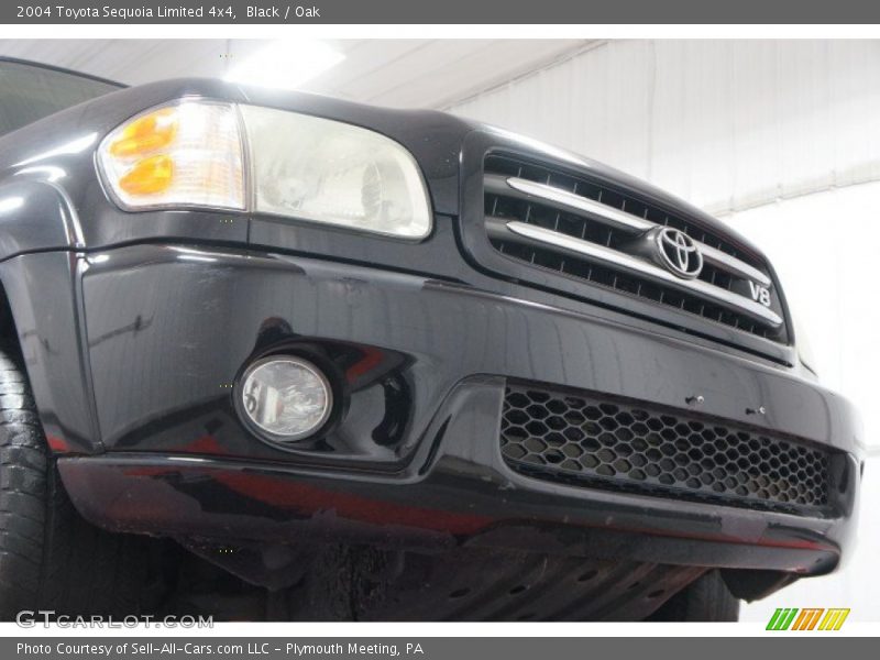 Black / Oak 2004 Toyota Sequoia Limited 4x4